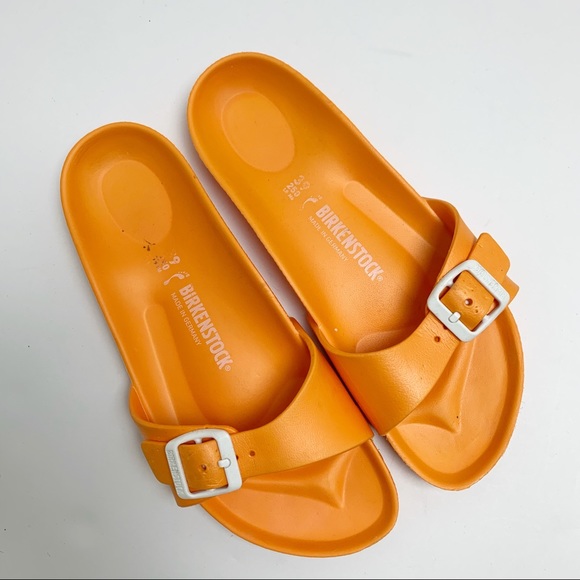 birkenstock pool slides